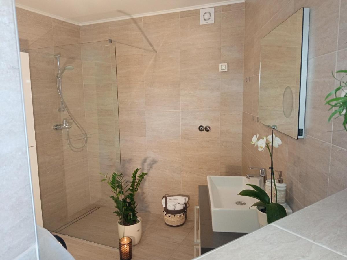 Villa Nona Tamara With Astonishing Sea & Mountains View بريبير المظهر الخارجي الصورة